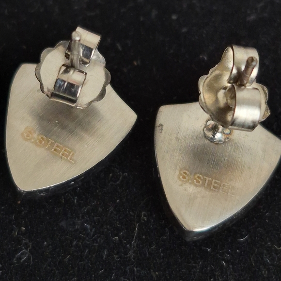 Stainless Steel Fleur De Lis in Shield Stud Earrings Jewelry - Picture 3 of 4